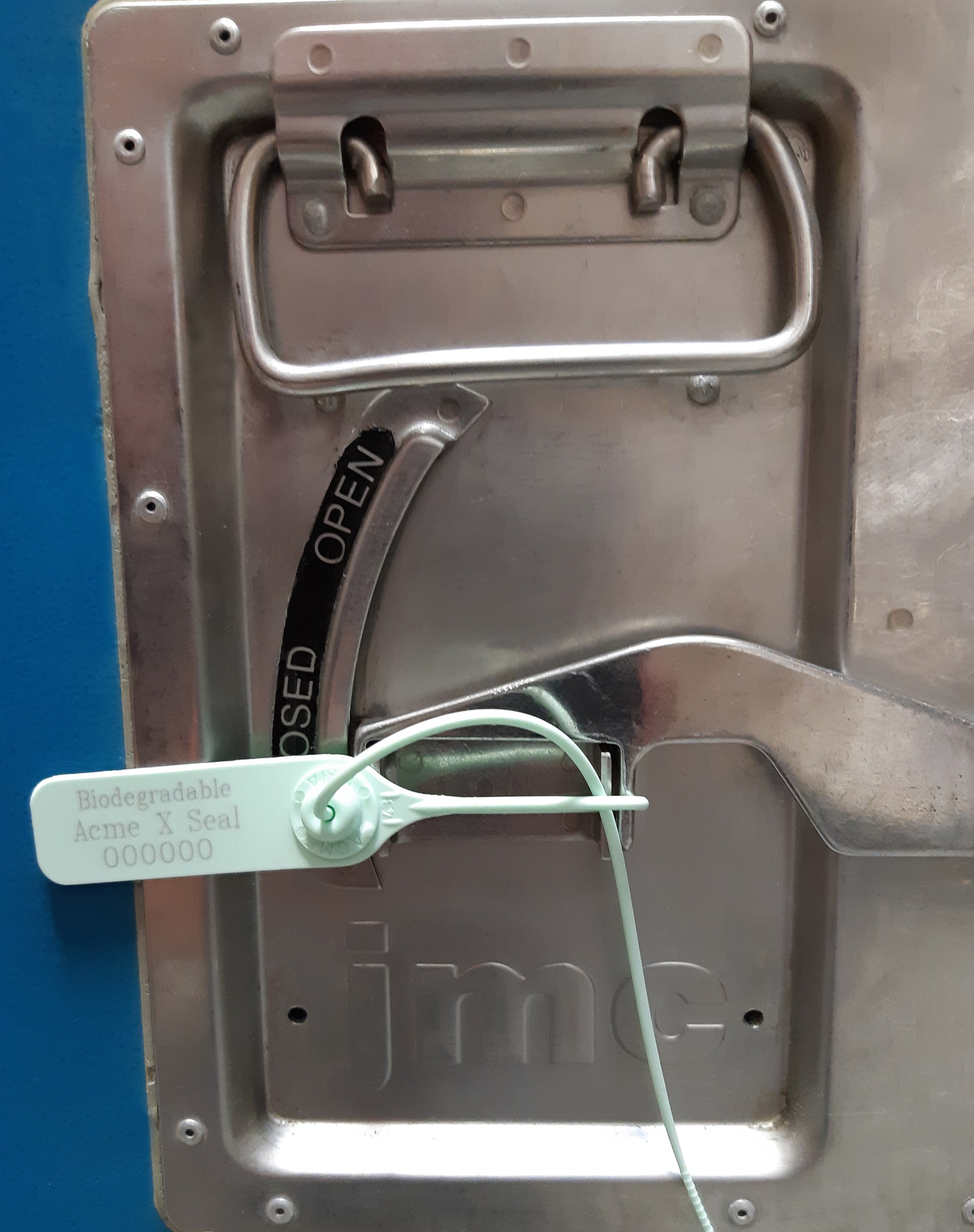The Risk of Reusable Security Seals in Global Logistics - Acme Seals Group